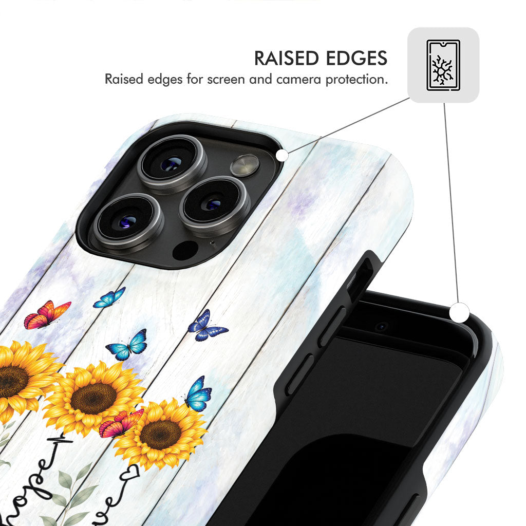 CFL2847-MC-CASE-LIFESTYLE-04.jpg