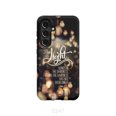 The light shines in darkness John 1:5 Bible verse phone case Christian gifts Samsung Galaxy S24 / Tough